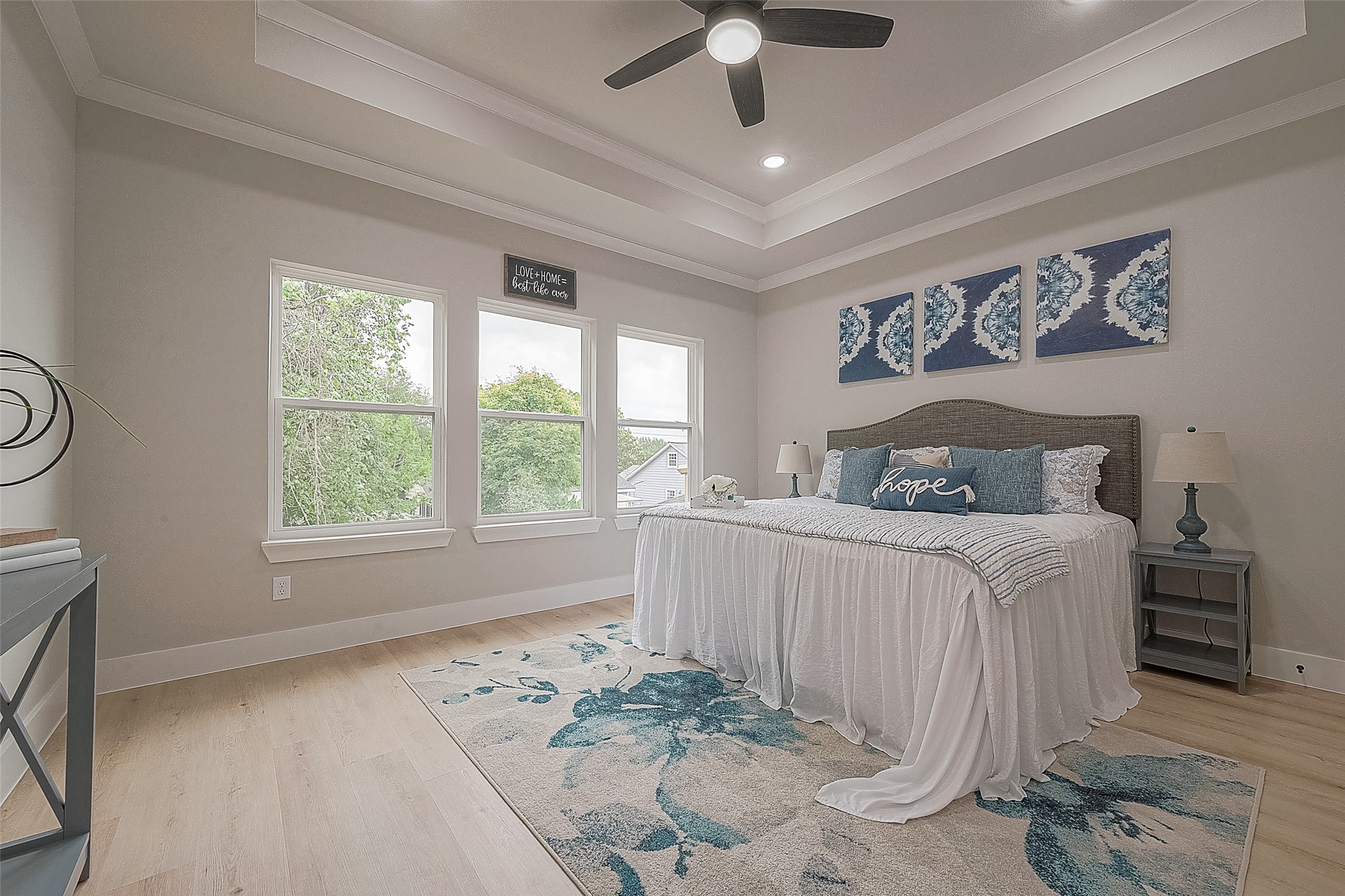 3835 Mainer Street Houston, TX 77021 - Photo 10 of 21 a bedroom with a large bed and a window