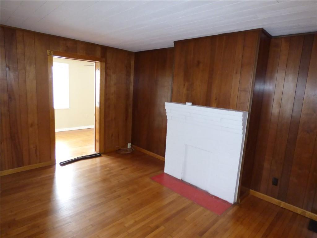 29 East Prospect Avenue, Unit 1 Pittsburgh, PA 15205 - Photo 15 of 30 an empty room with wooden floor and windows
