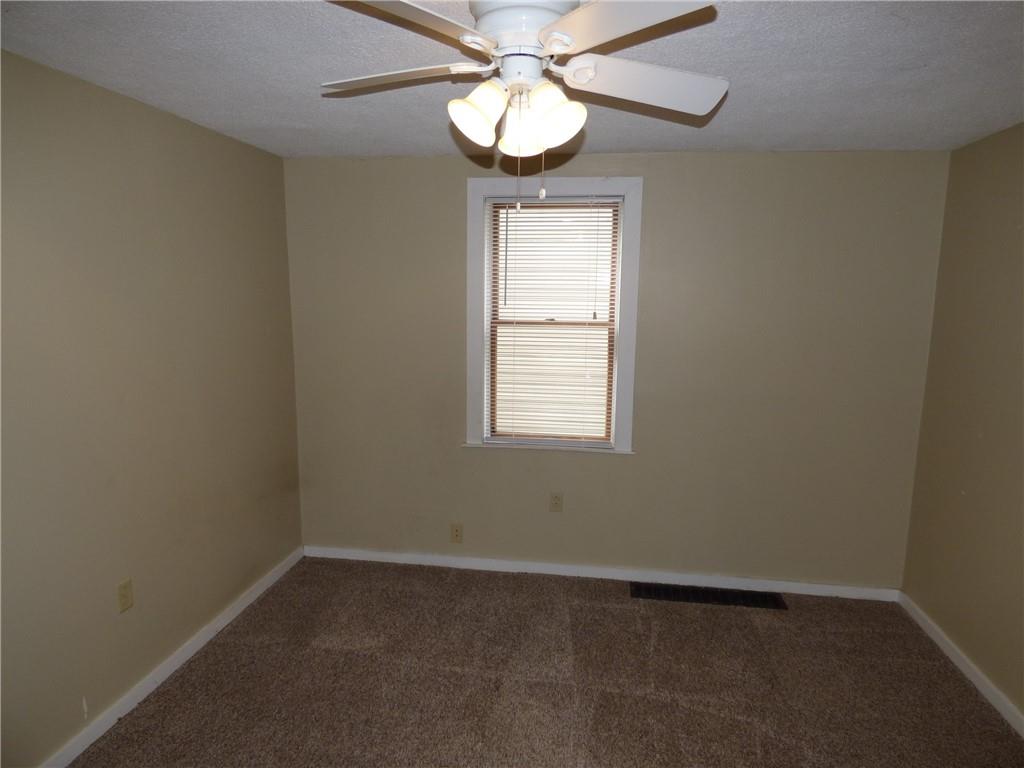 29 East Prospect Avenue, Unit 1 Pittsburgh, PA 15205 - Photo 25 of 30 a view of an empty room with a window