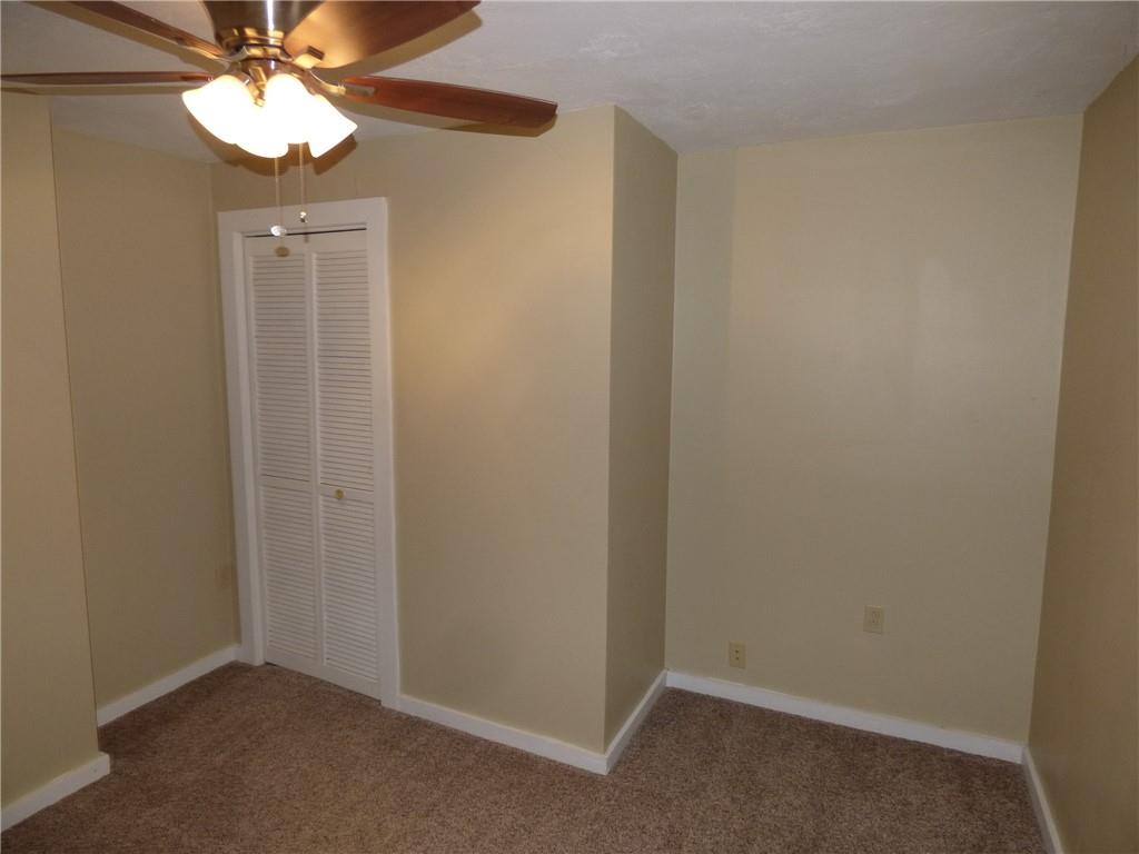 29 East Prospect Avenue, Unit 1 Pittsburgh, PA 15205 - Photo 29 of 30 an empty room with a window and a fan