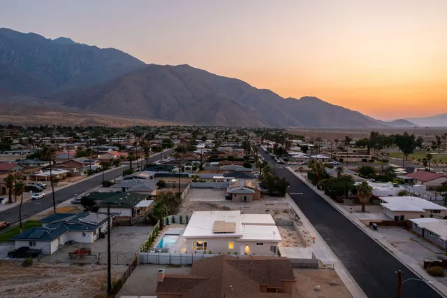 $3,950 | 361 West Sunview Avenue, Palm Springs, CA 92262