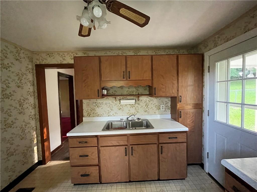 173 McCormick Road McKees Rocks, PA 15136 - Photo 9 of 26 Gallery Image 9