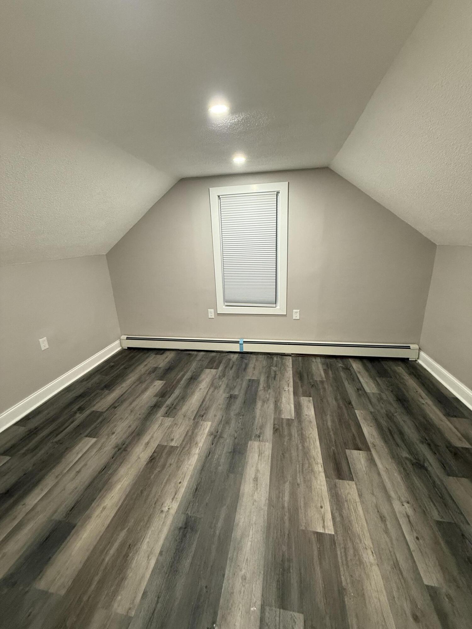 75 Oak Street Lewiston, ME 04240 - Photo 23 of 34 IMG_3124