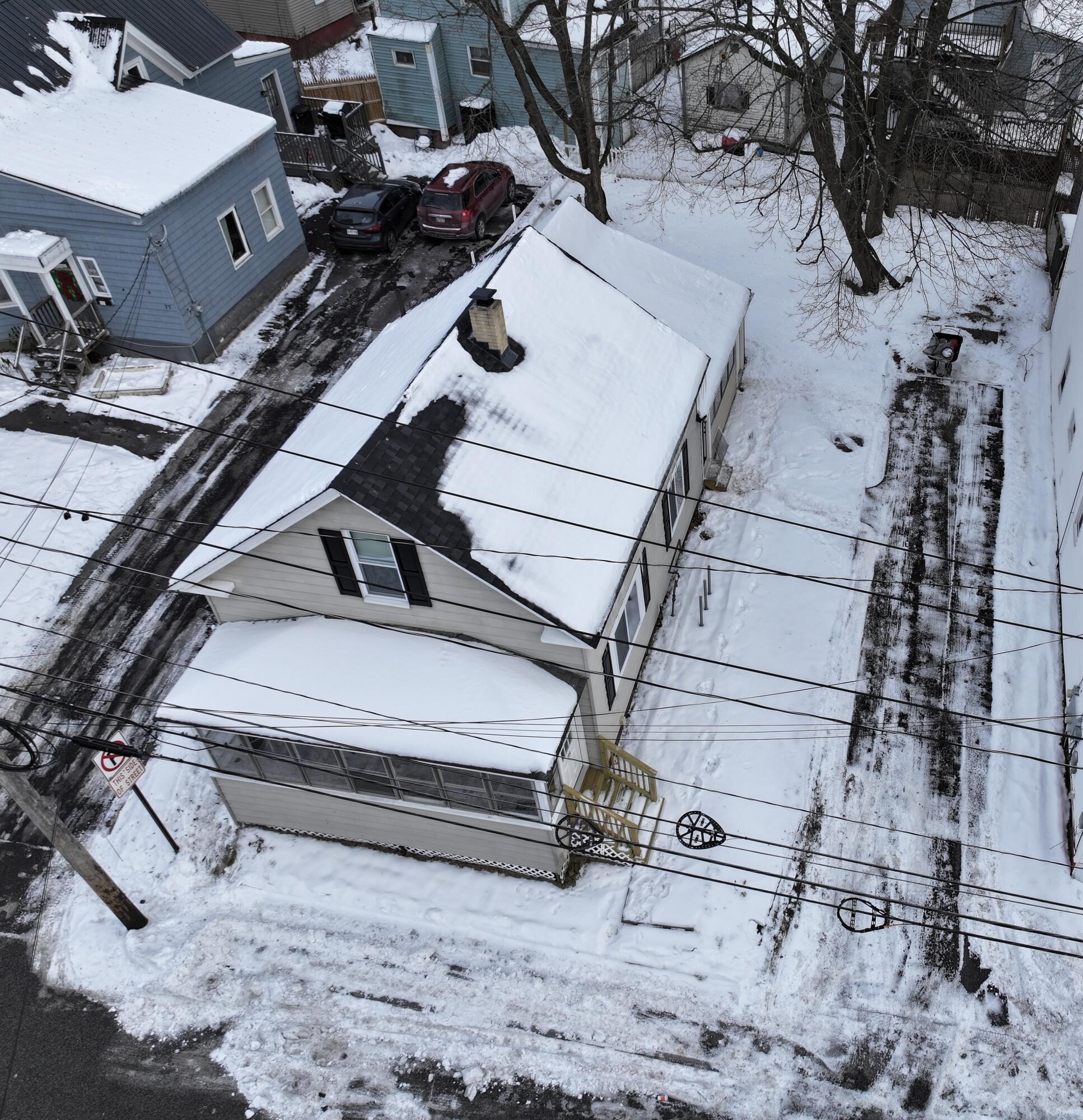75 Oak Street Lewiston, ME 04240 - Photo 5 of 34 dji_fly_20251209_150902_0488_17653117256