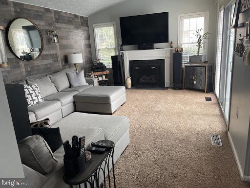10500 Labrador Loop Manassas, VA 20112 - Photo 3 of 24 Family Room
