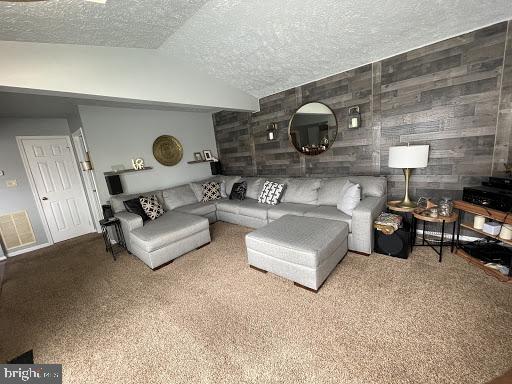 10500 Labrador Loop Manassas, VA 20112 - Photo 4 of 24 Family Room
