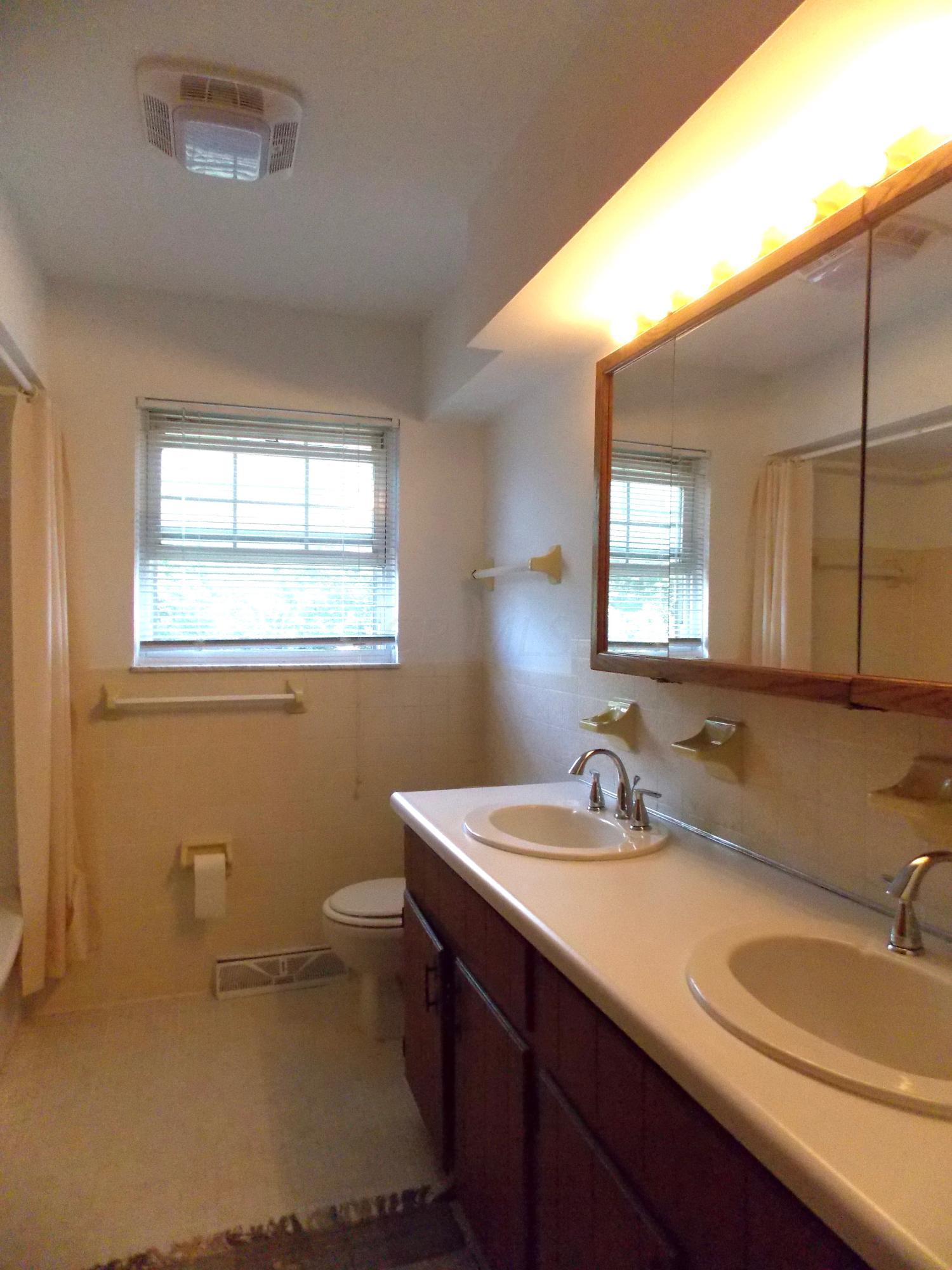 2734 Kenview Road South Columbus, OH 43209 - Photo 27 of 46 Gallery Image 27