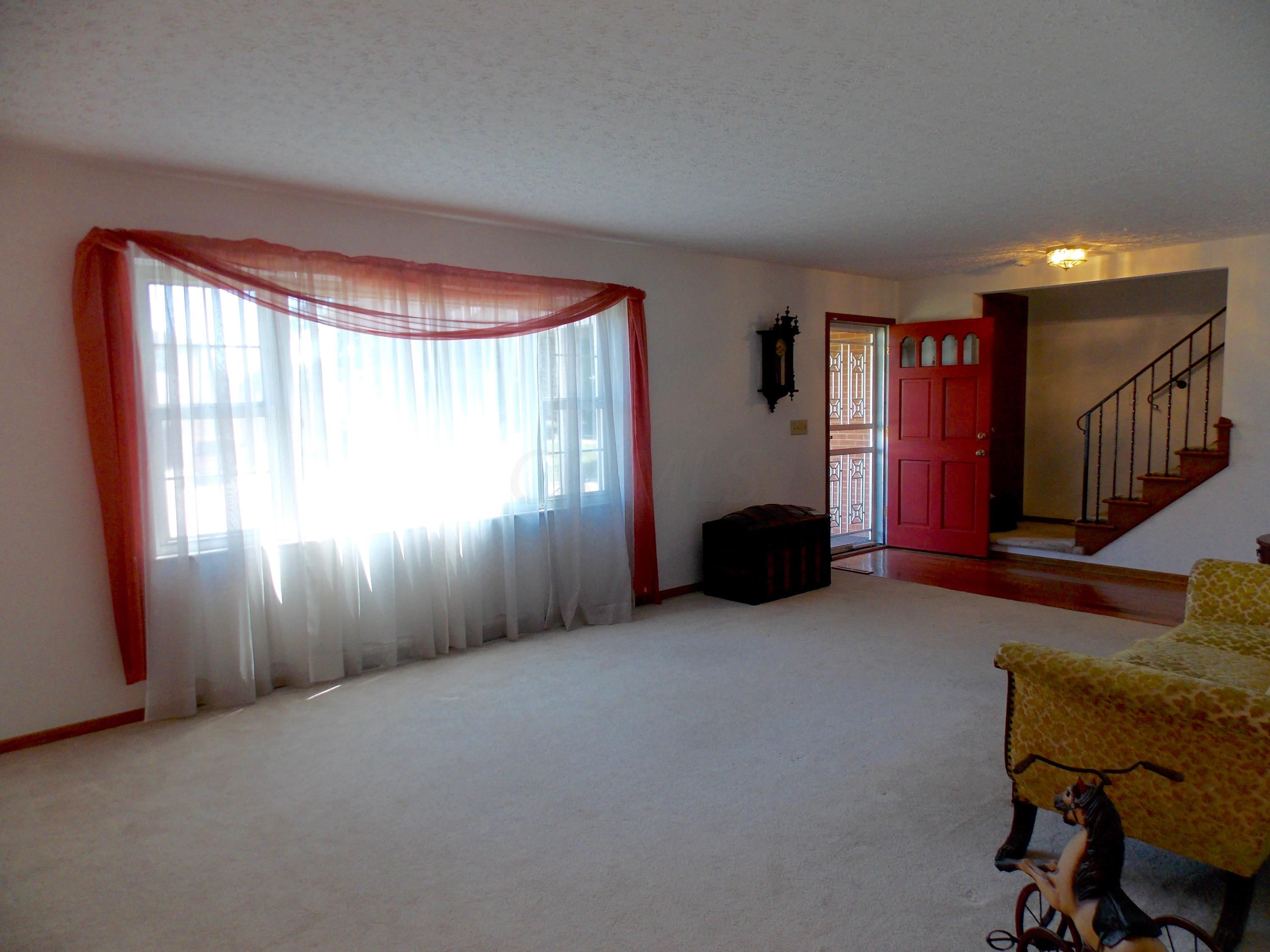 2734 Kenview Road South Columbus, OH 43209 - Photo 8 of 46 Gallery Image 8