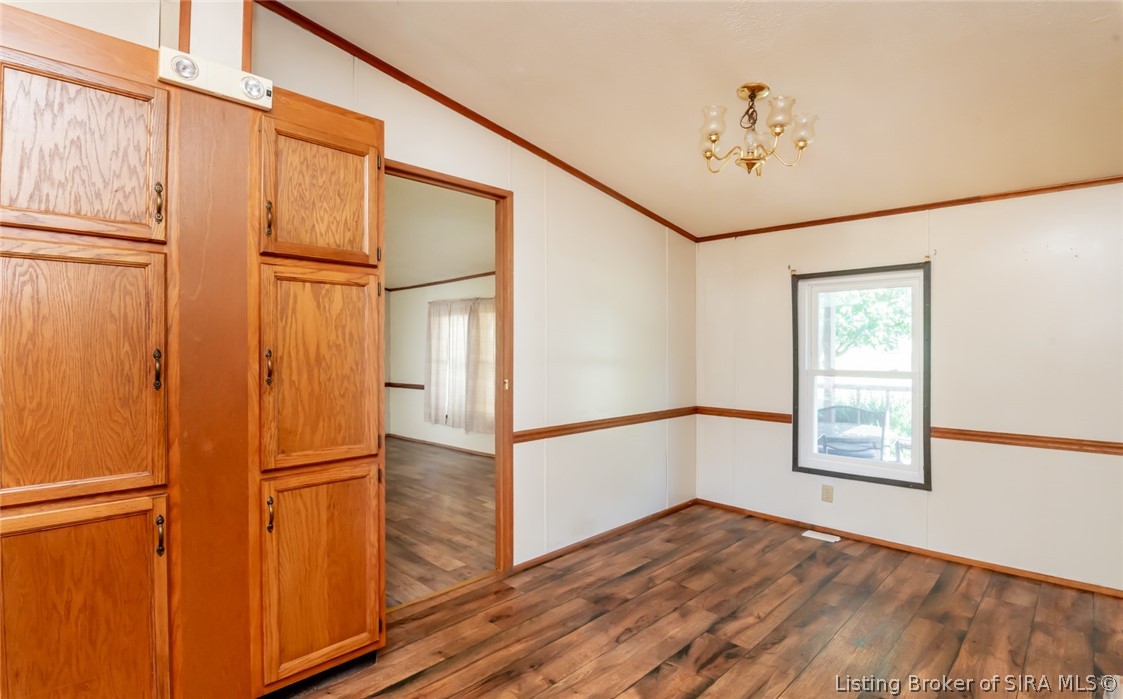 824 East Marshfield Road Scottsburg, IN 47170 - Photo 17 of 48 Gallery Image 17