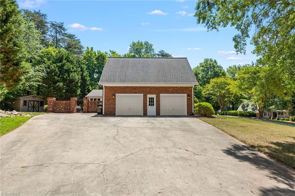 1700 Farnsworth Court High Point, NC 27262 - Photo 47 of 49