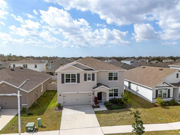 $379,900 | 17029 Avon Dive Lane, Wimauma, FL 33598