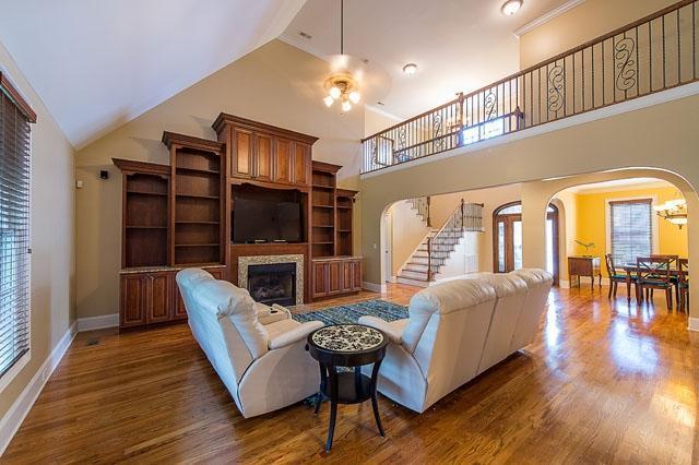7902 Chianti Way Chattanooga, TN 37421 - Photo 5 of 30 Chianti living Room