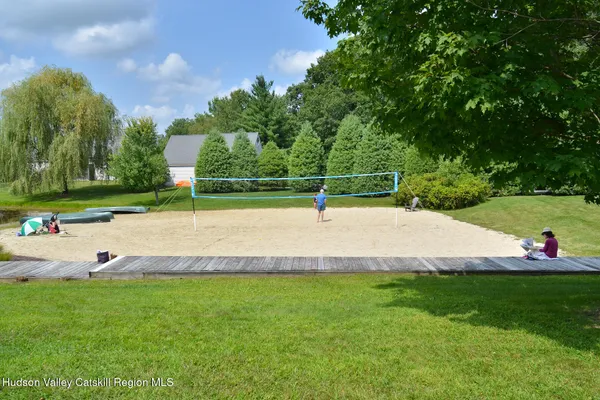 $600,000 | 322 Arcadia Drive, Ancram, NY 12503