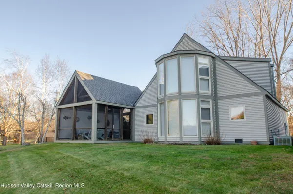 $600,000 | 322 Arcadia Drive, Ancram, NY 12503