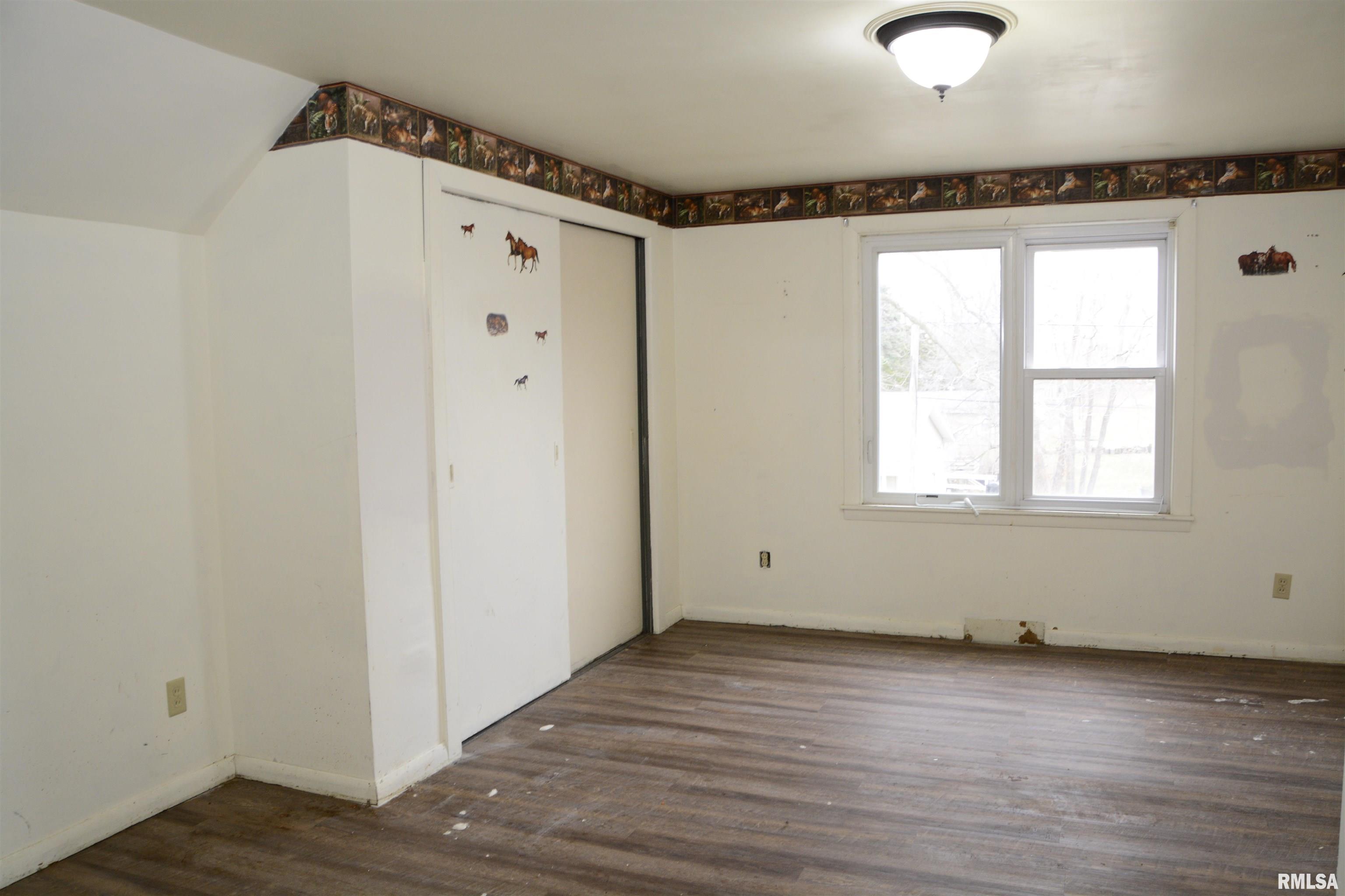 724 North Charles Street Macomb, IL 61455 - Photo 17 of 25