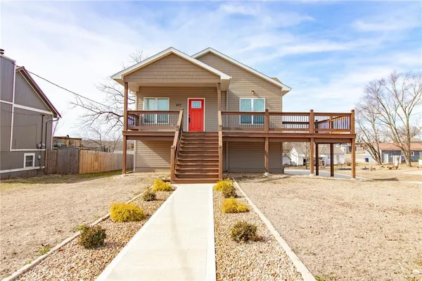 $334,900 | 107 South Jefferson Avenue, Knob Noster, MO 65336