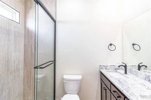 $334,900 | 107 South Jefferson Avenue, Knob Noster, MO 65336