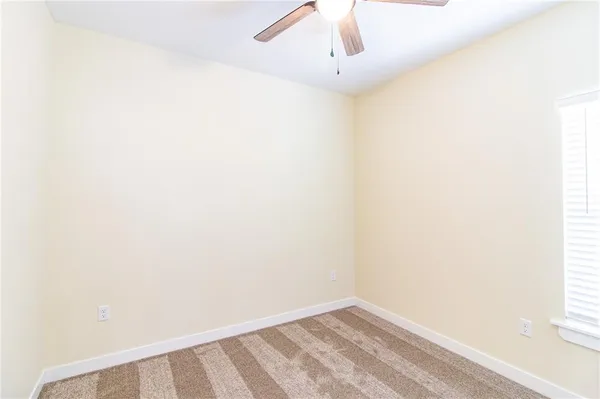$334,900 | 107 South Jefferson Avenue, Knob Noster, MO 65336