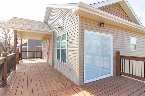 $334,900 | 107 South Jefferson Avenue, Knob Noster, MO 65336