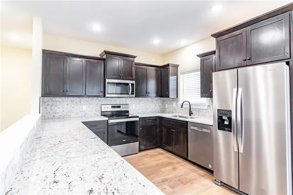 $334,900 | 107 South Jefferson Avenue, Knob Noster, MO 65336