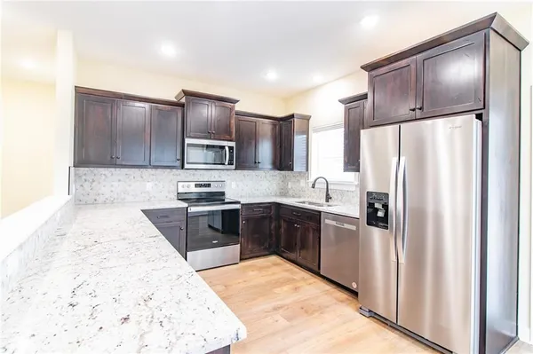 $334,900 | 107 South Jefferson Avenue, Knob Noster, MO 65336