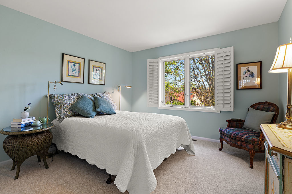 1751 Park Ridge Point Park Ridge, IL 60068 - Photo 19 of 27 Gallery Image 19