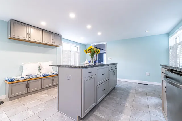 $549,900 | 1 Old Coach Road, New Boston, NH 03070