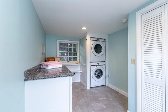 $549,900 | 1 Old Coach Road, New Boston, NH 03070