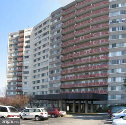 5340 Holmes Run Parkway, Unit 516 Alexandria, VA 22304 - Photo 1 of 15 5340 Holmes Run Parkway #516