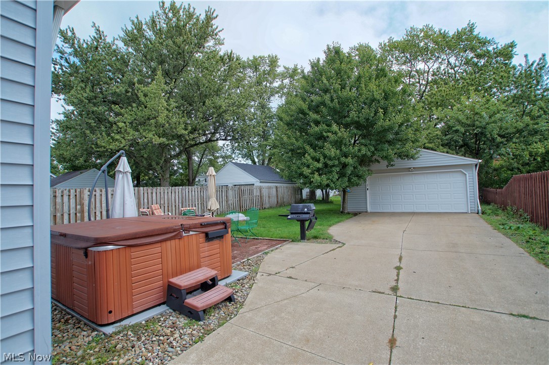 1407 Irene Road Lyndhurst, OH 44124 - Photo 2 of 23