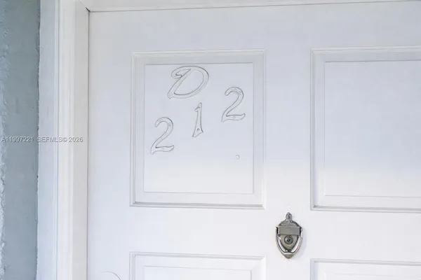 $2,250 | 1755 West 60th Street, Unit D212, Hialeah, FL 33012