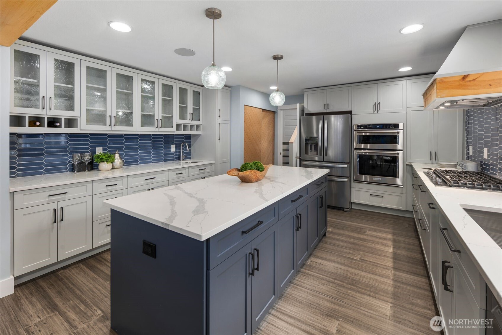 6540 159th Avenue Northeast Redmond, WA 98052 - Photo 11 of 40