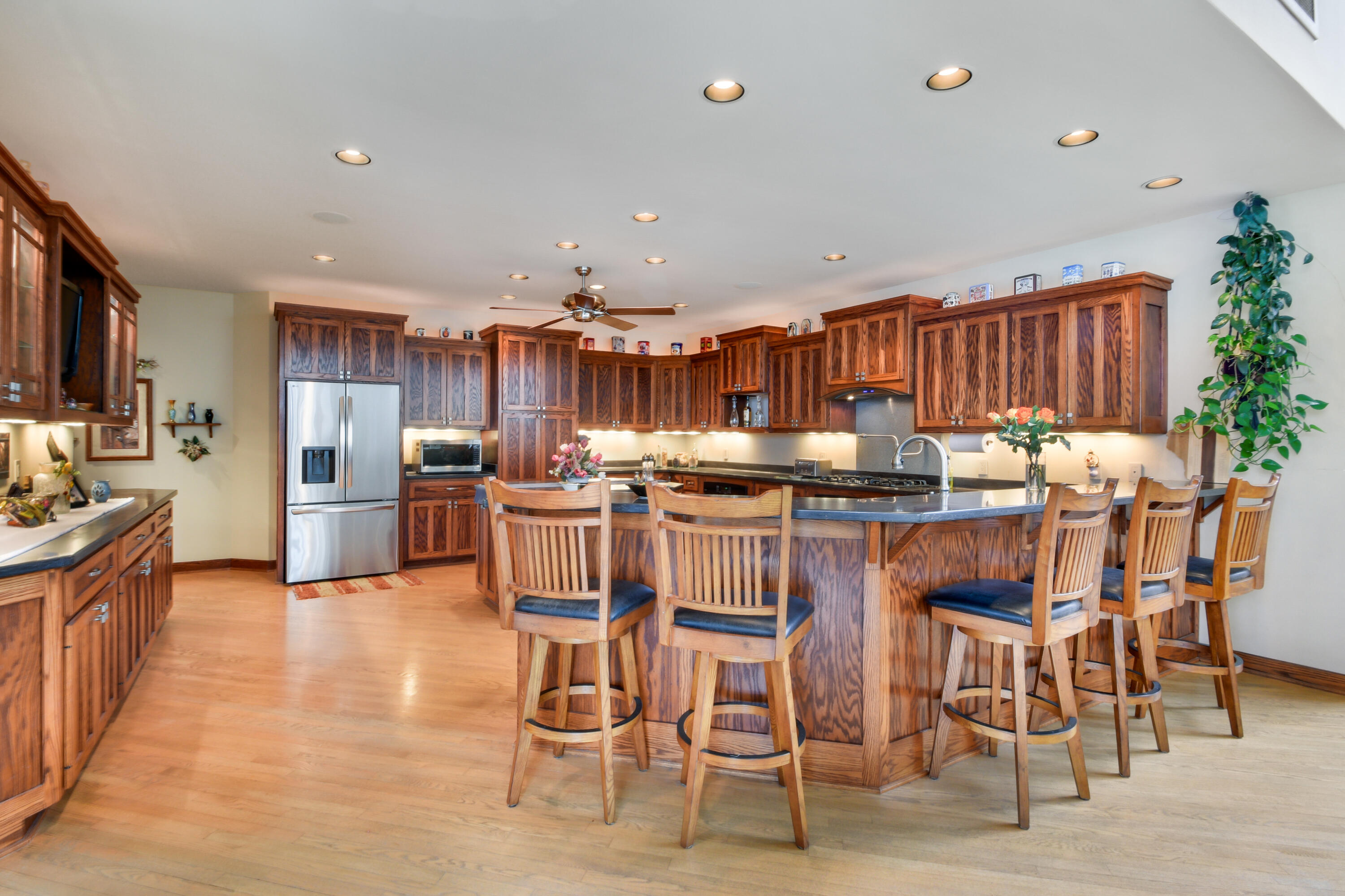 790 Erin Road Erin, WI 53027 - Photo 10 of 52 Kitchen