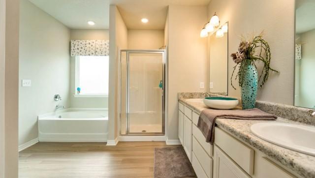 330 Merlin Court Crestview, FL 32539 - Photo 11 of 28 camden master bathroom 2