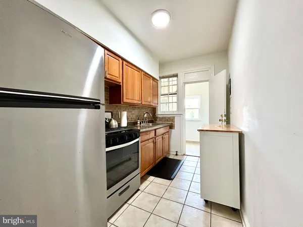 $2,400 | 446 Mellon Street Southeast, Unit 2, Washington, DC 20032