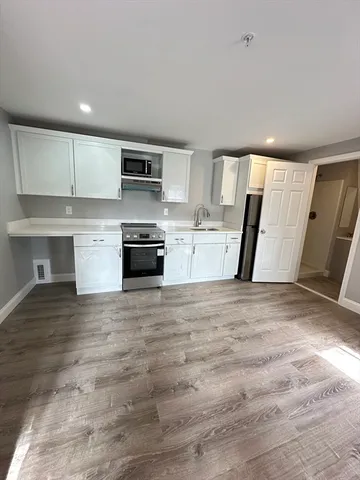 $2,000 | 6 Monroe Street, Unit 315, Salem, MA 01970