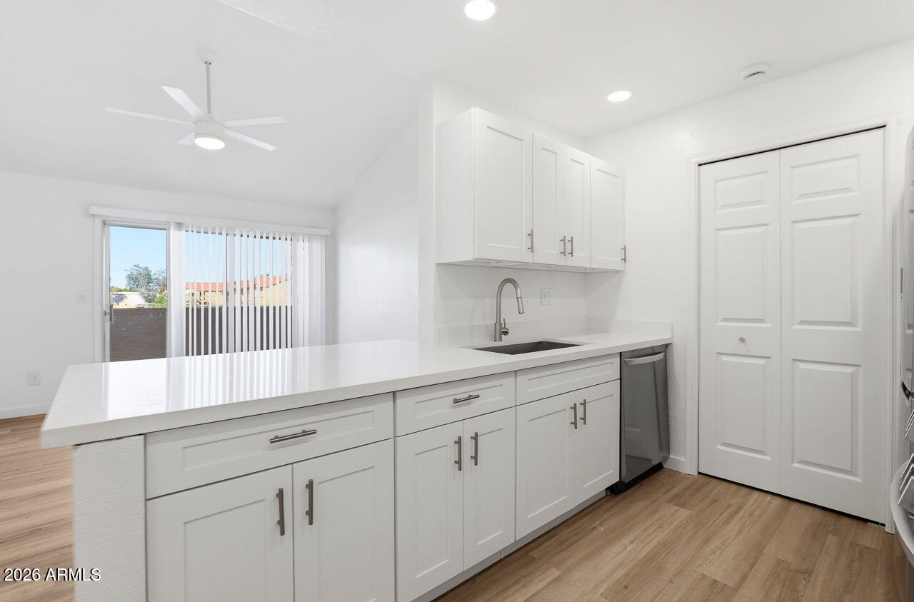 623 West Guadalupe Road, Unit 215 Mesa, AZ 85210 - Photo 5 of 23 18-web-or-mls-623 W Guadalupe Rd 215 Mes