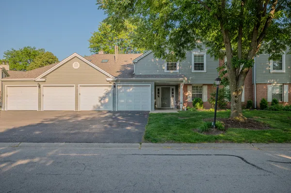$275,000 | -n021 Windermere Road, Unit 402, Winfield, IL 60190