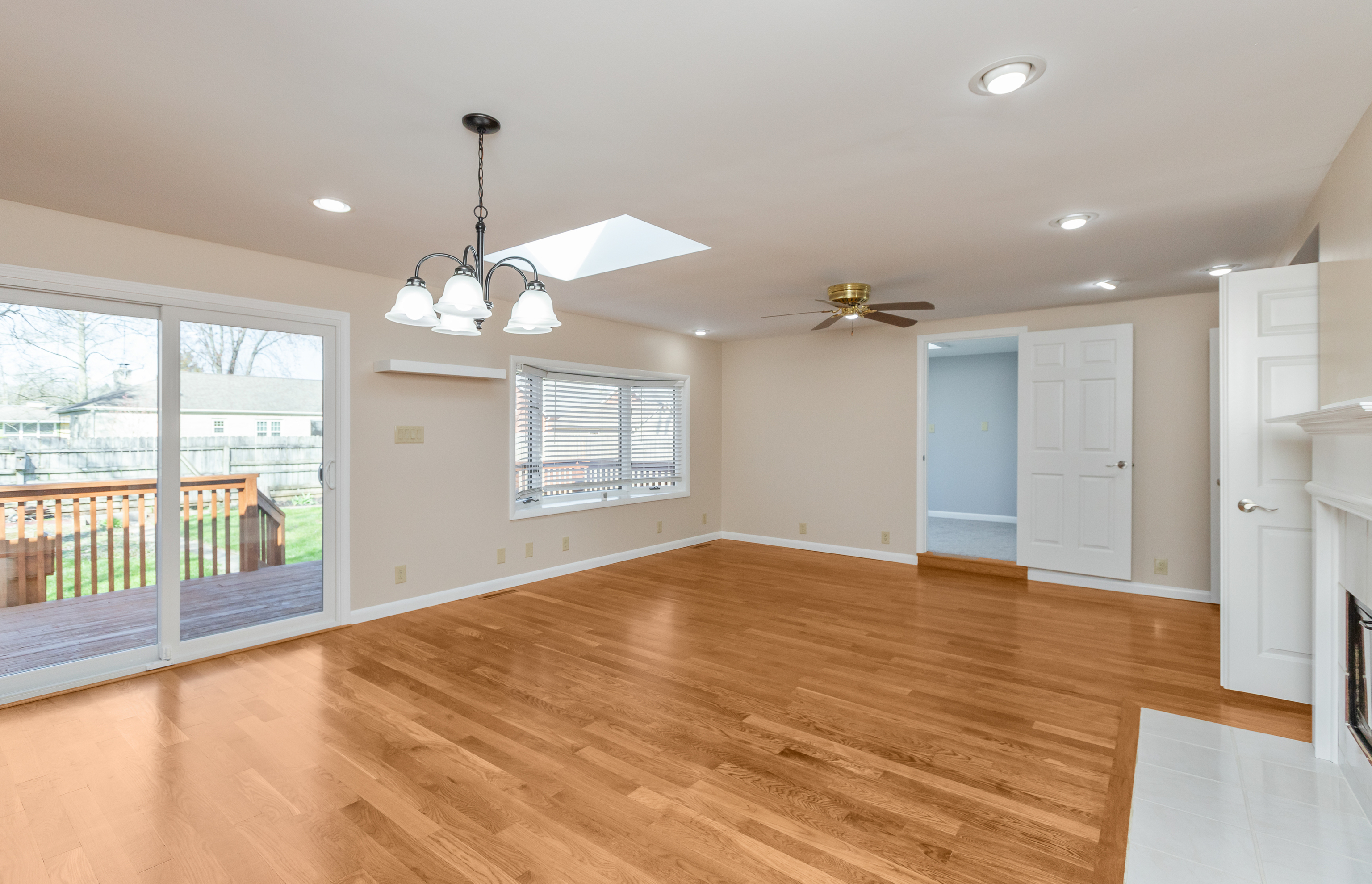 2682 Lafayette Avenue Columbus, IN 47201 - Photo 8 of 29