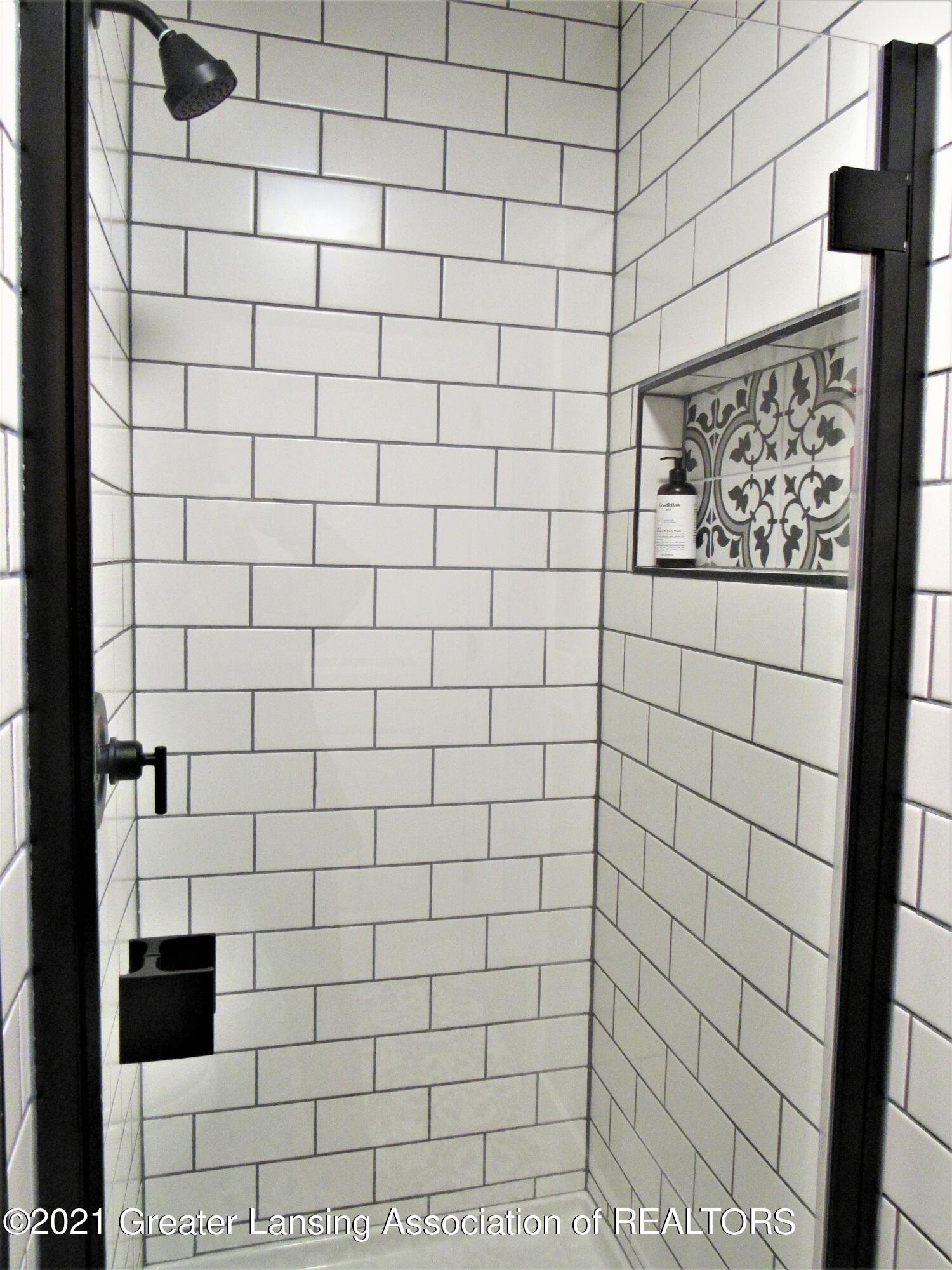 7541 West Beard Road Perry, MI 48872 - Photo 14 of 46 Ceramic Tile Shower