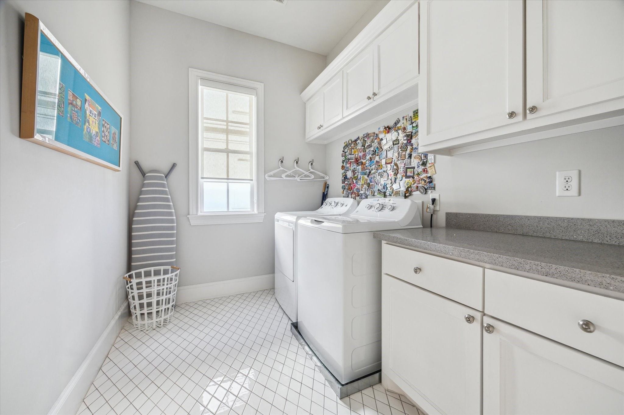 1619 Calumet Street Houston, TX 77004 - Photo 21 of 26 a kitchen with a sink and cabinets