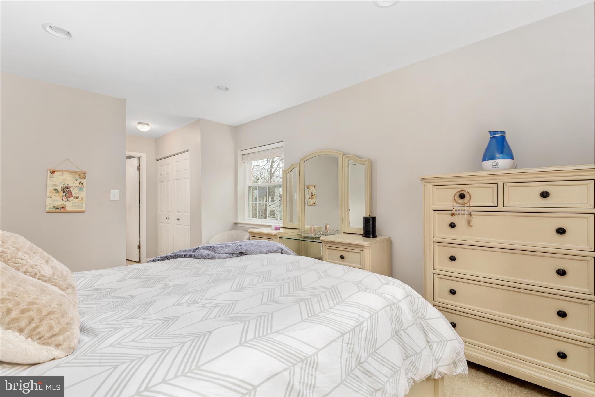 5833 Cove Landing Road, Unit 304 Burke, VA 22015 - Photo 16 of 32