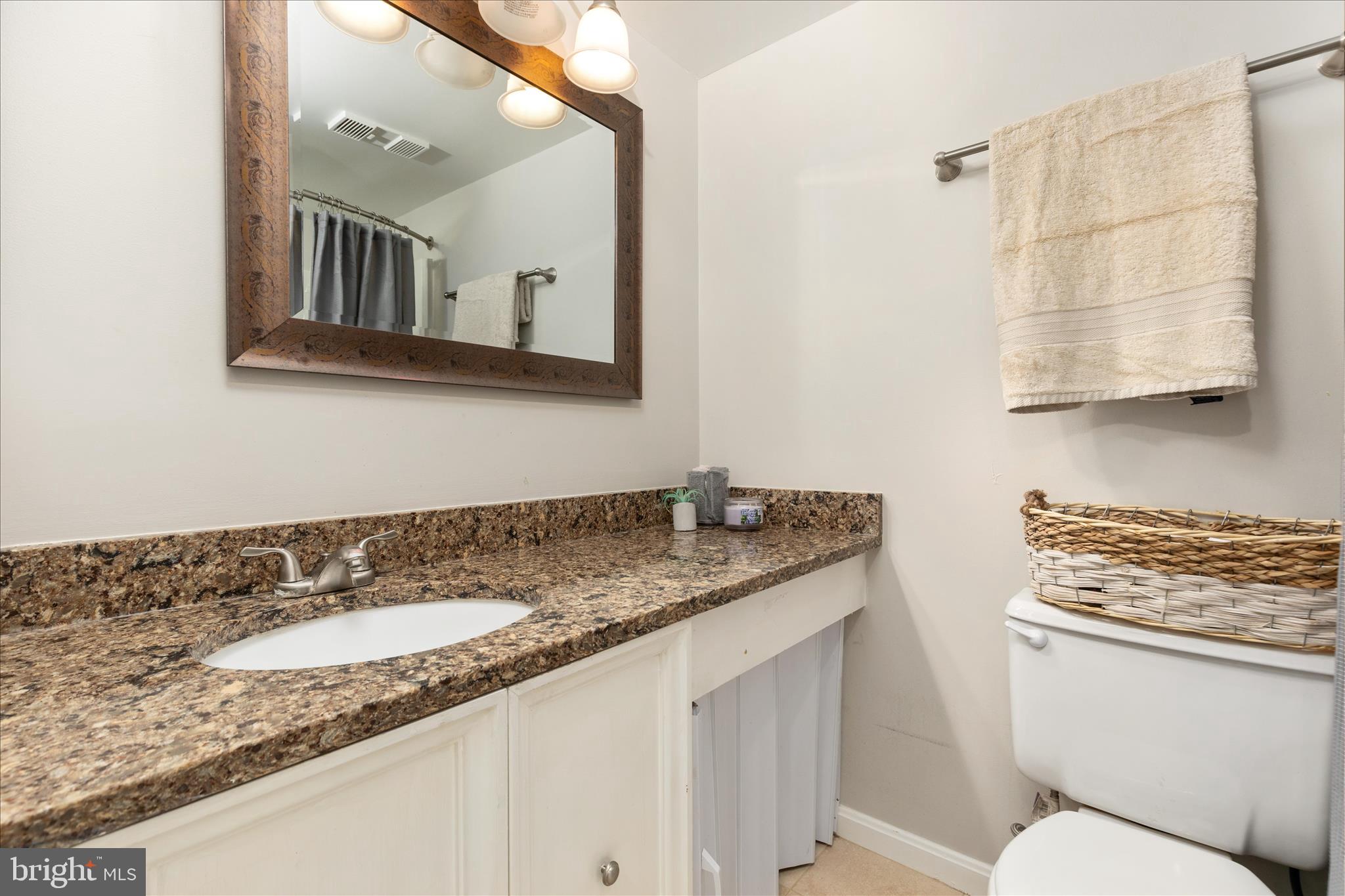 5833 Cove Landing Road, Unit 304 Burke, VA 22015 - Photo 17 of 32