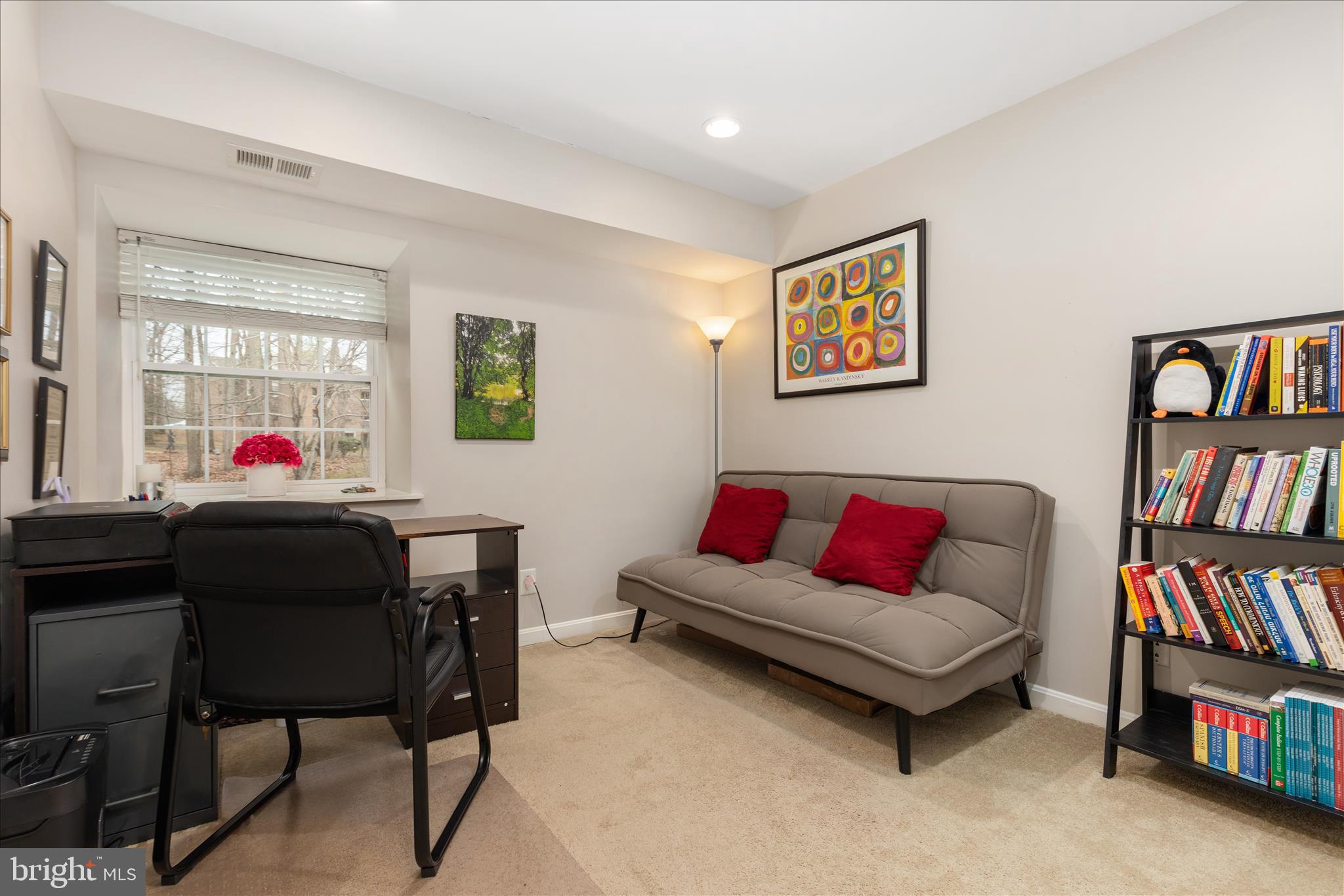 5833 Cove Landing Road, Unit 304 Burke, VA 22015 - Photo 19 of 32