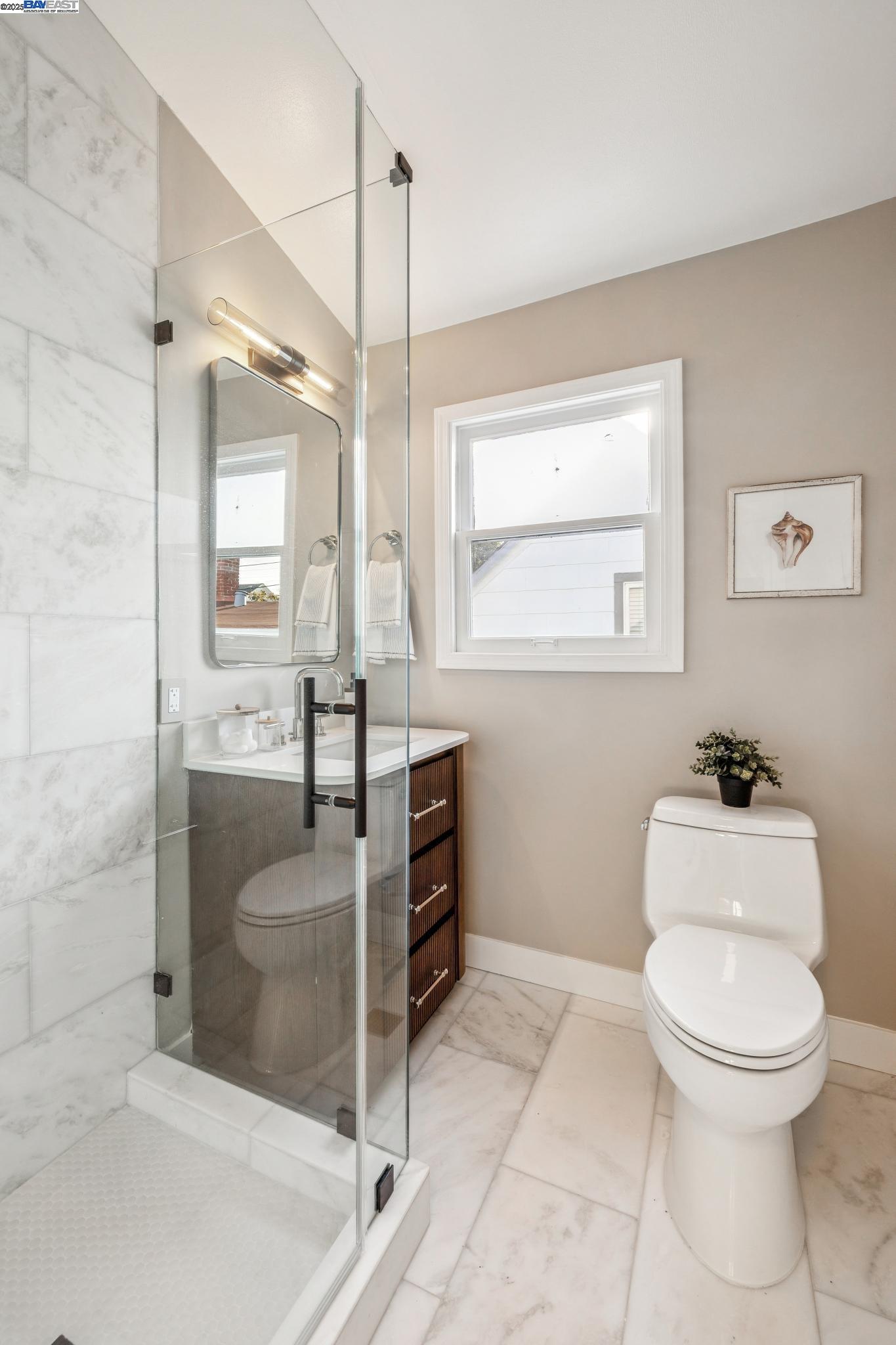 1354 Regent Street Alameda, CA 94501 - Photo 28 of 58