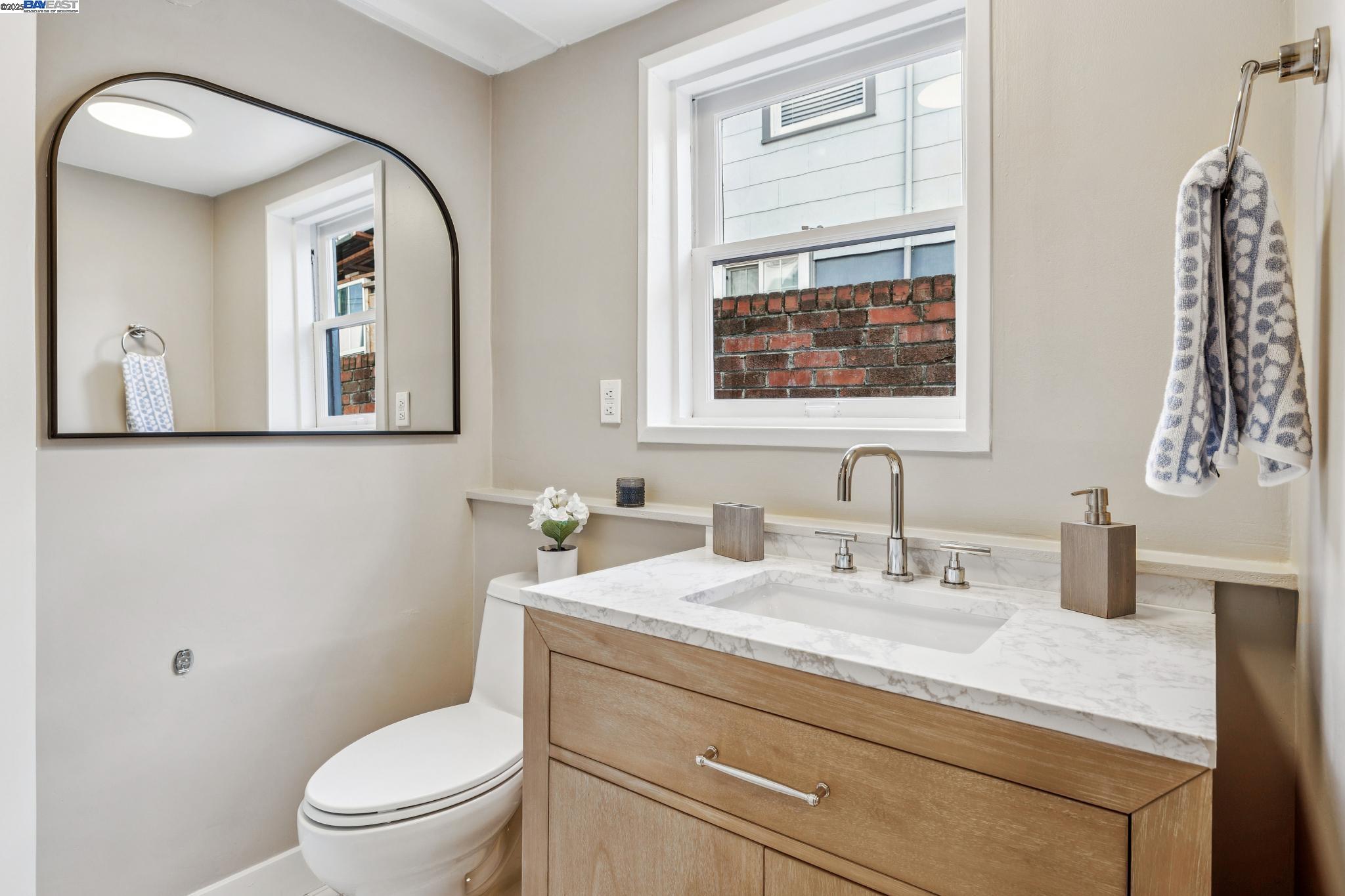 1354 Regent Street Alameda, CA 94501 - Photo 48 of 58