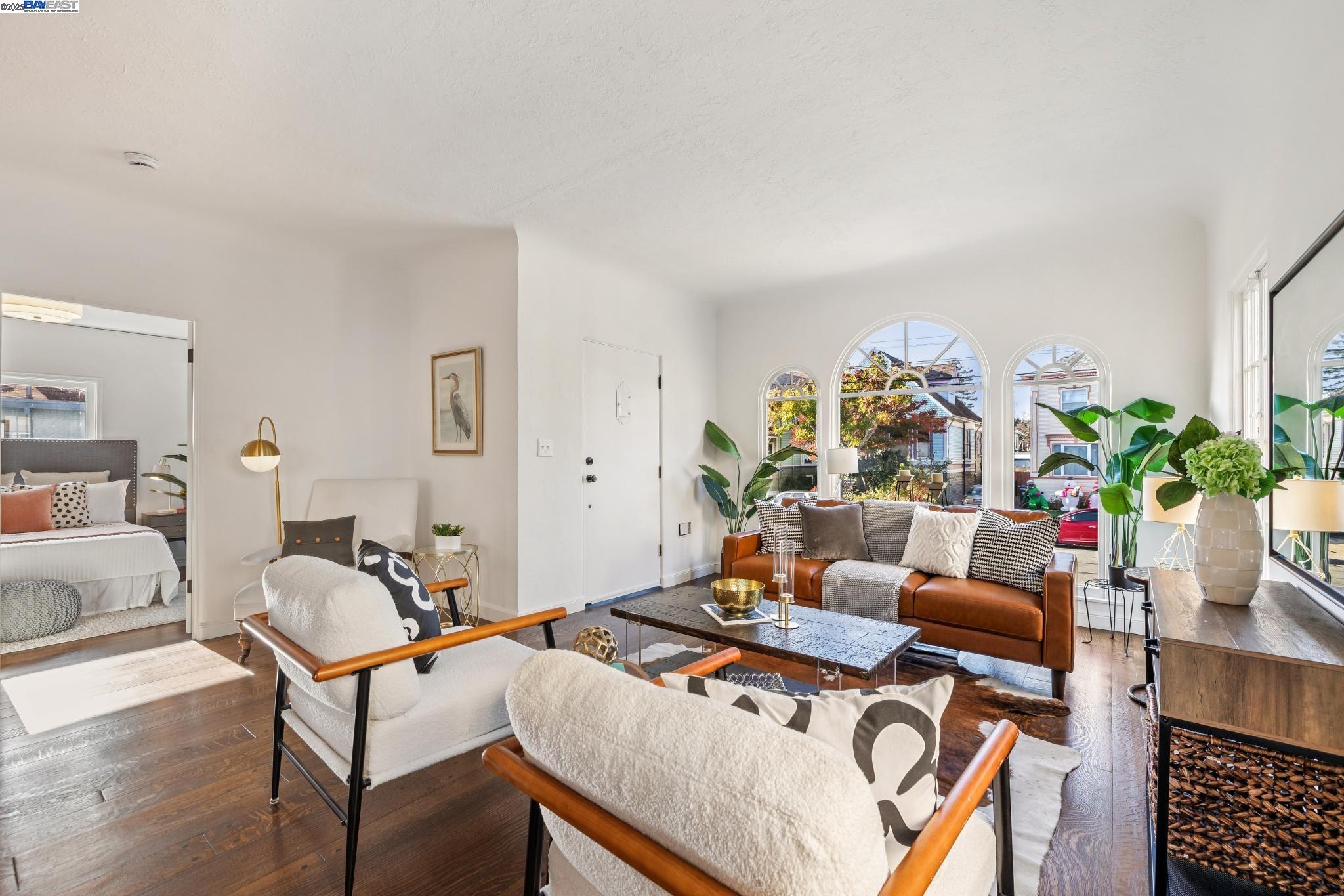 1354 Regent Street Alameda, CA 94501 - Photo 5 of 58