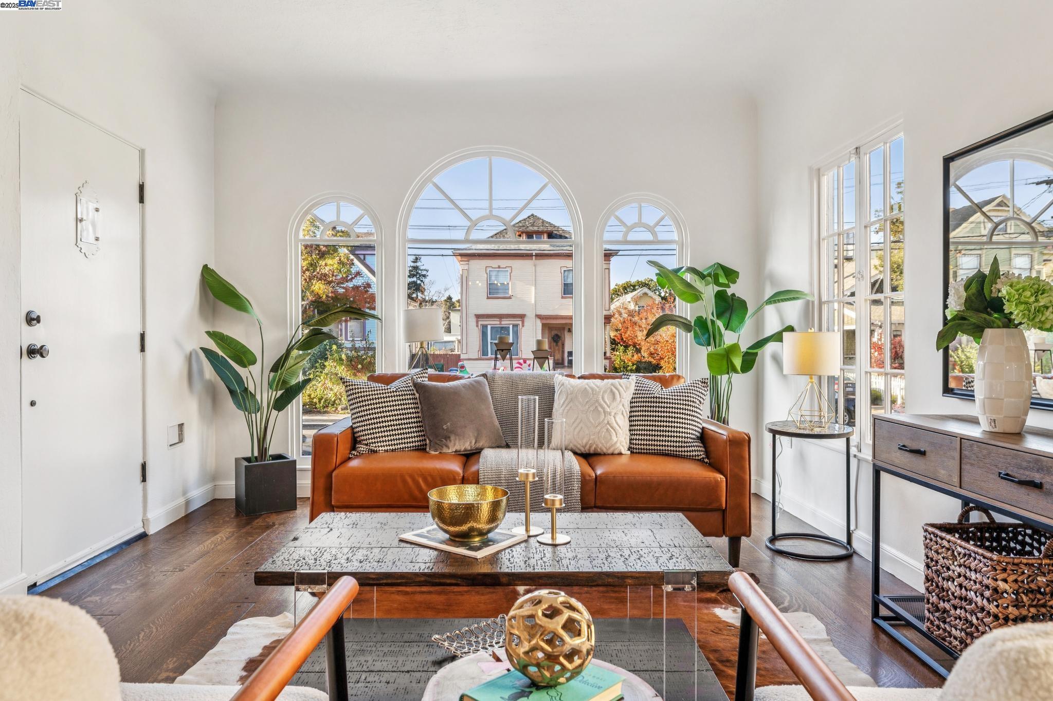 1354 Regent Street Alameda, CA 94501 - Photo 7 of 58