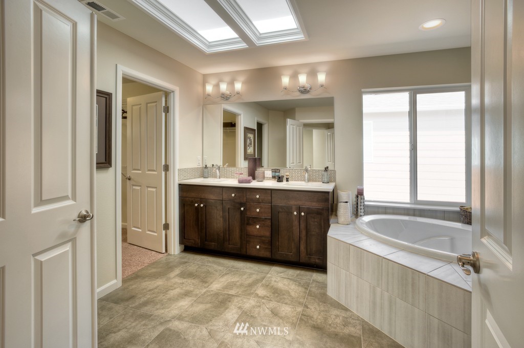 13774 173rd Place Southeast, Unit 25 Renton, WA 98059 - Photo 19 of 23