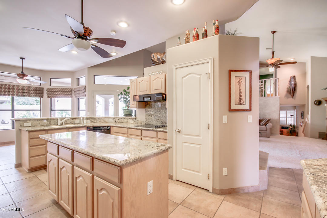 5345 East McLellan Road, Unit 112 Mesa, AZ 85205 - Photo 8 of 38 Island Kitchen